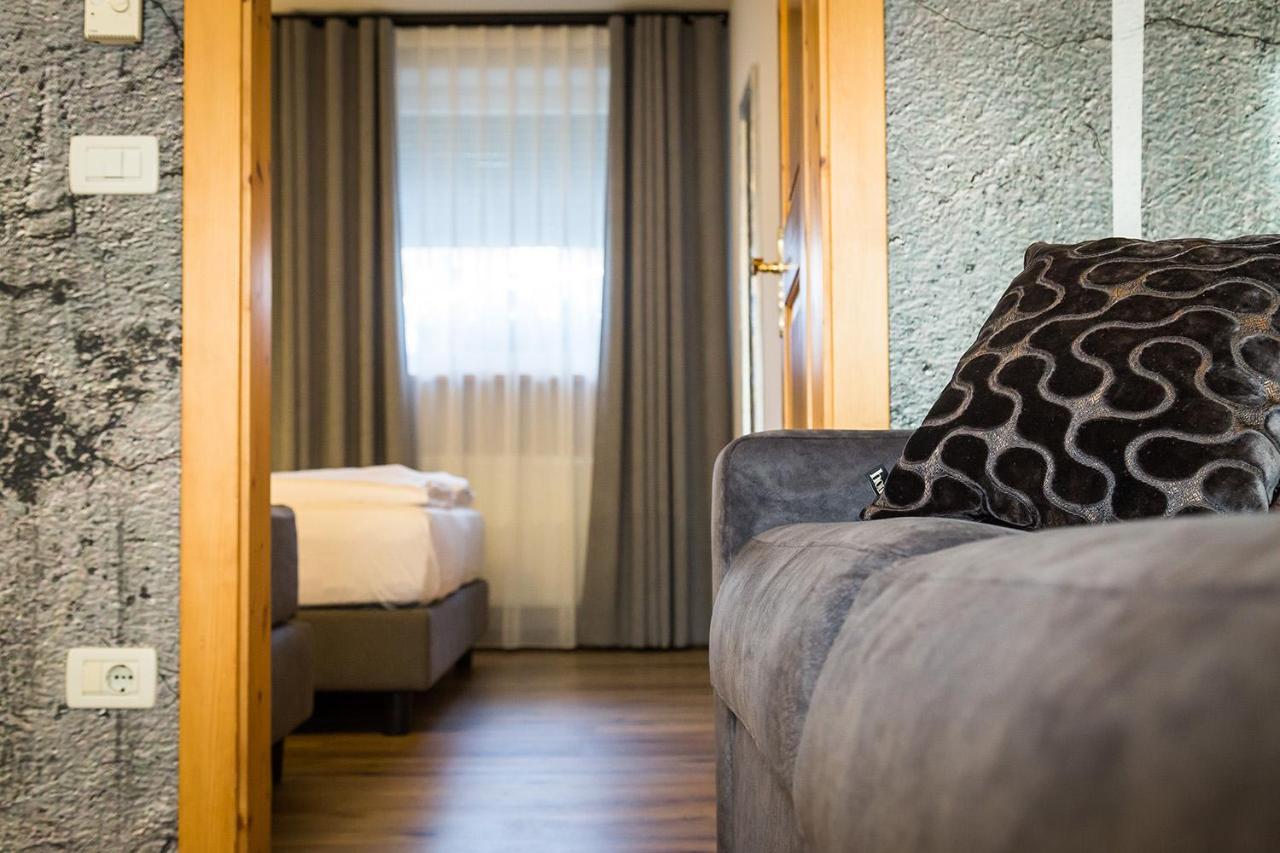 Eden Apartments Сьюзі Екстер'єр фото
