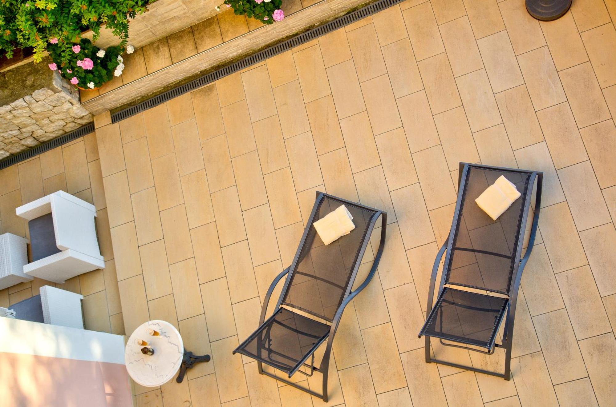 Eden Apartments Сьюзі Екстер'єр фото